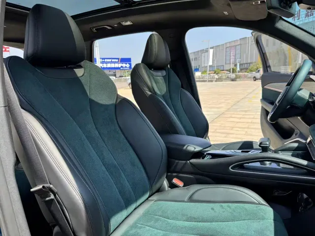 Geely Xingyue L — Фото автомобиля 30