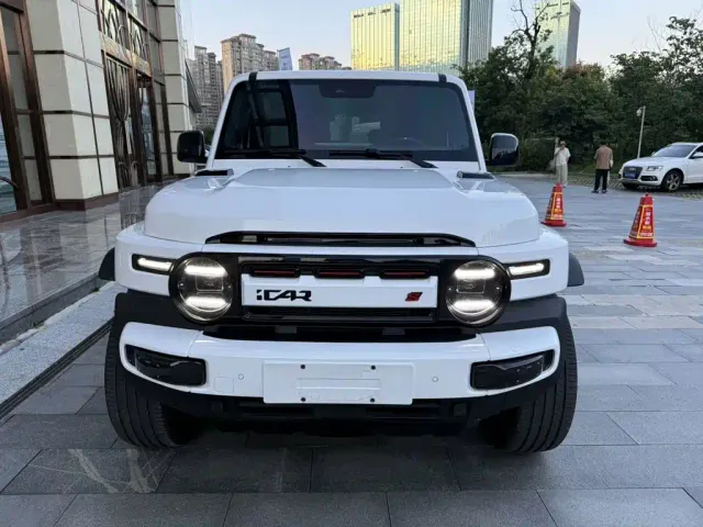 iCAR V23 — Фото автомобиля 2