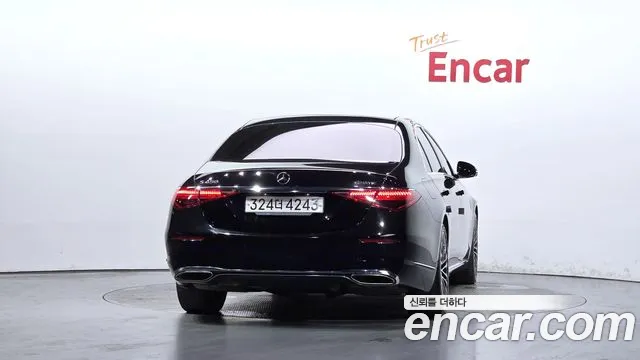 Mercedes-Benz S-Class — Фото автомобиля 4