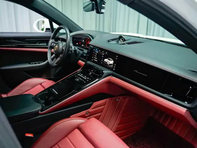 Porsche Panamera — Фото автомобиля 17