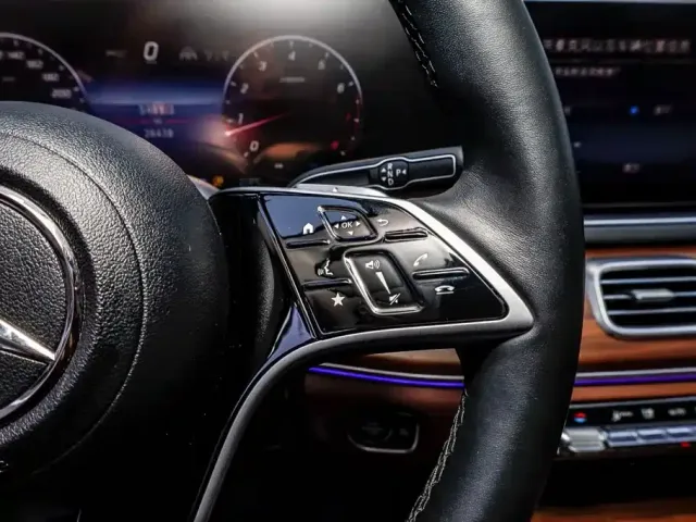 Mercedes-Benz GLE-Class — Фото автомобиля 15