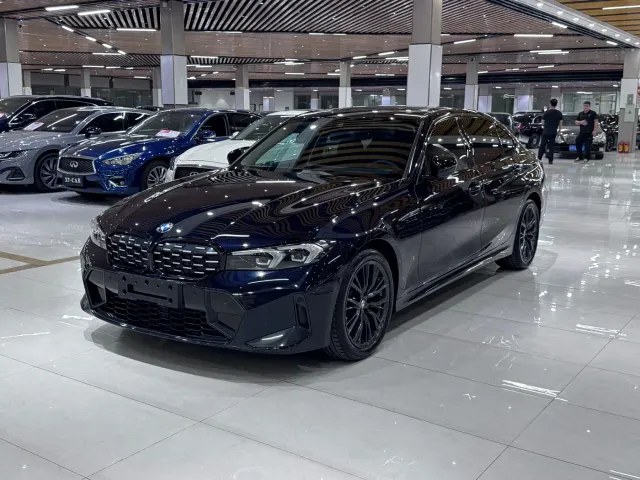 Фотография автомобиля — BMW 3 Series