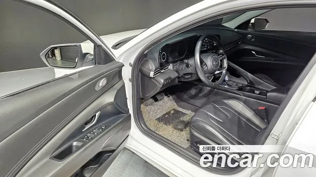Hyundai AVANTE Avante (CN7) — Фото автомобиля 10