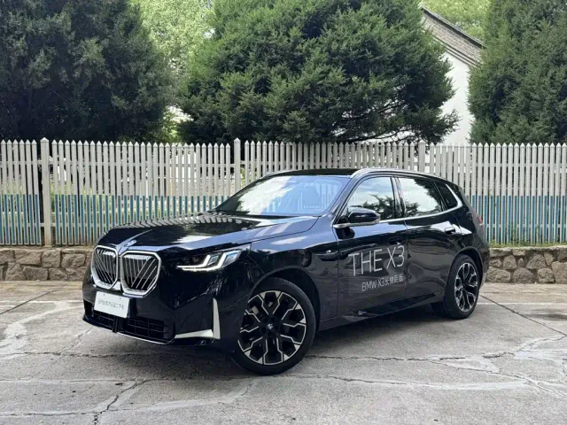 Фотография автомобиля — BMW X3