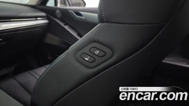 Genesis G80 Electrified G80 (RG3) — Фото автомобиля 27