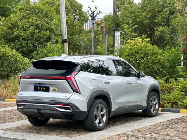 Geely Boyue L 2023 1.5TD DCT Luxury Model — Фото автомобиля 4