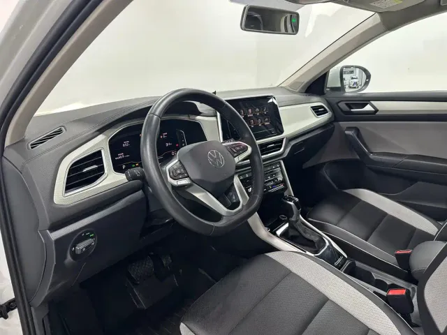 Volkswagen T-Roc — Фото автомобиля 15