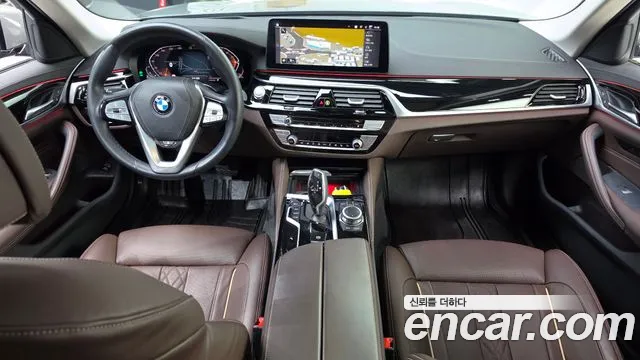 BMW 5 Series G30 — Фото автомобиля 10