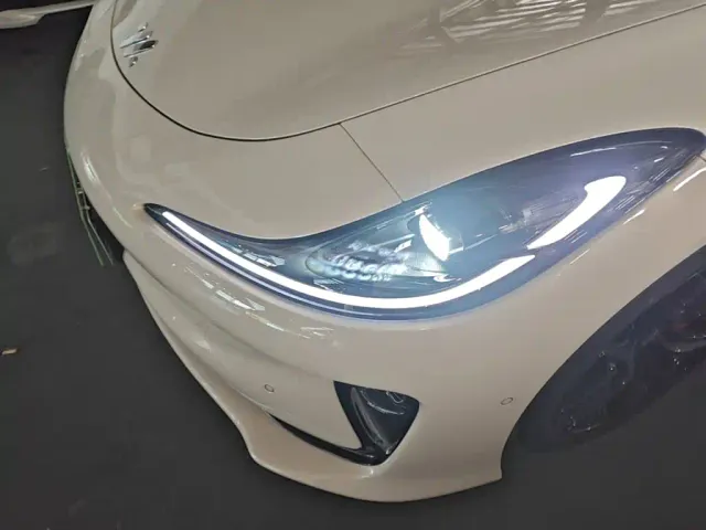 IM Motors L6 — Фото автомобиля 17