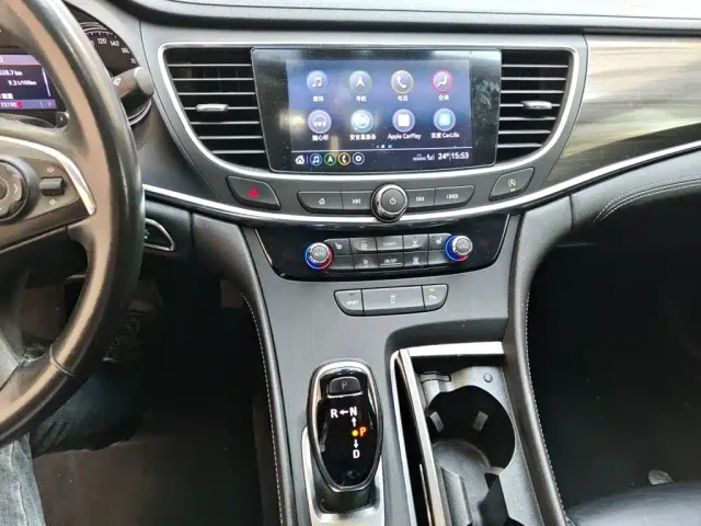 Buick LaCrosse — Фото автомобиля 9
