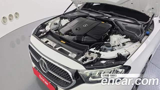 Mercedes-Benz E-Class W214 — Фото автомобиля 9