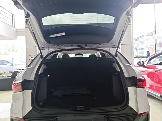 BYD Yuan PLUS — Фото автомобиля 18