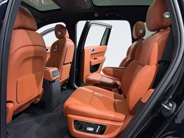 Li Auto L9 — Фото автомобиля 10