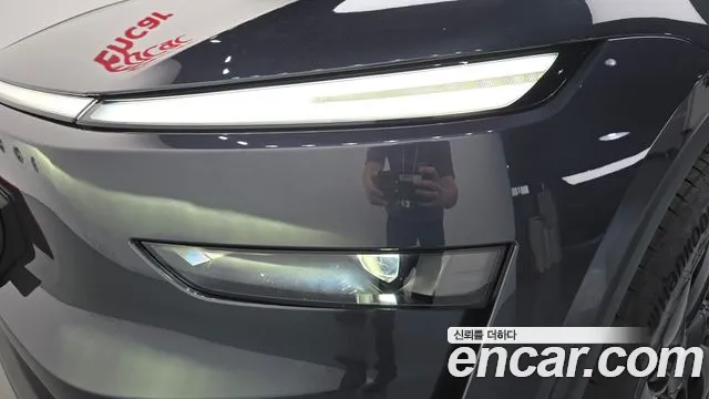 Tesla Model Y — Фото автомобиля 7