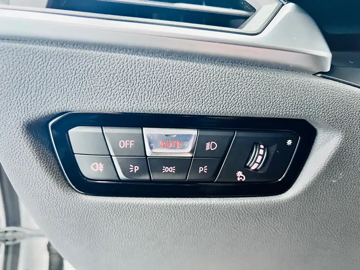 BMW BMW 3 Series 2022 320Li M Sport Package — Фото автомобиля 12