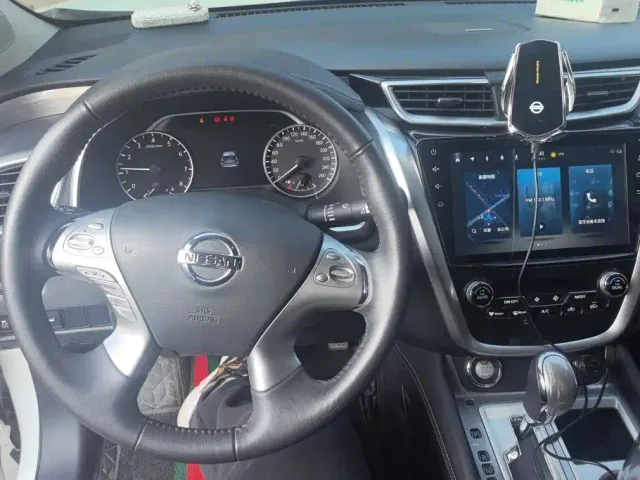 Nissan Murano — Фото автомобиля 12
