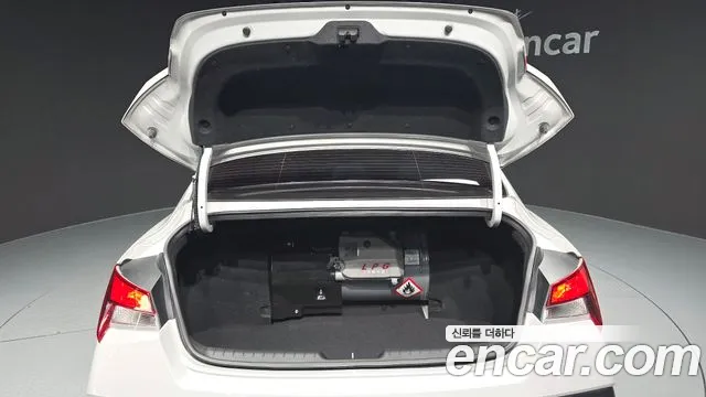 Hyundai Avante CN7 — Фото автомобиля 19