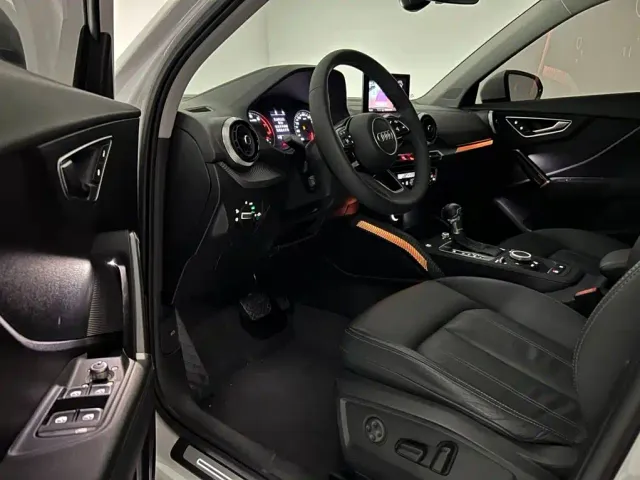 Audi Q2L — Фото автомобиля 10