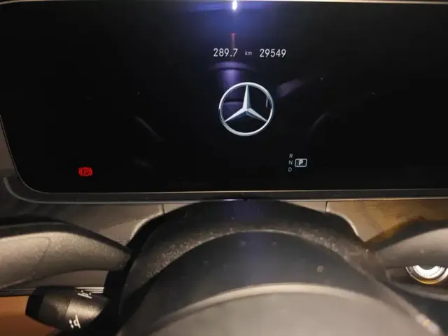 Mercedes-Benz E-Class — Фото автомобиля 14