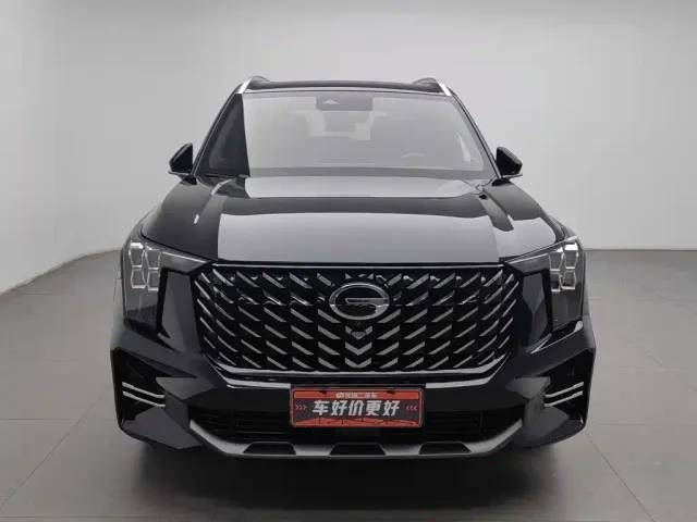 GAC Trumpchi GS8 — Фото автомобиля 3