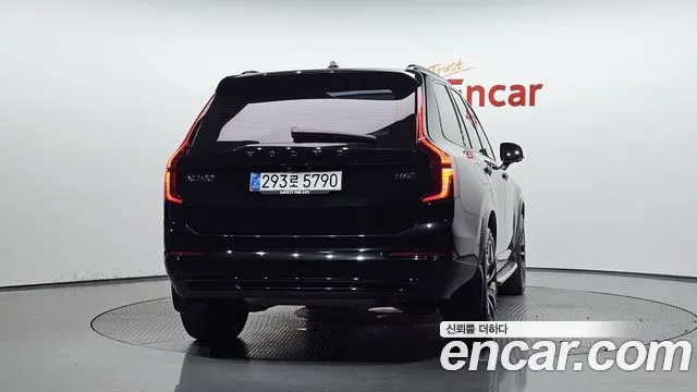 Volvo XC90 Generation 2 — Фото автомобиля 3