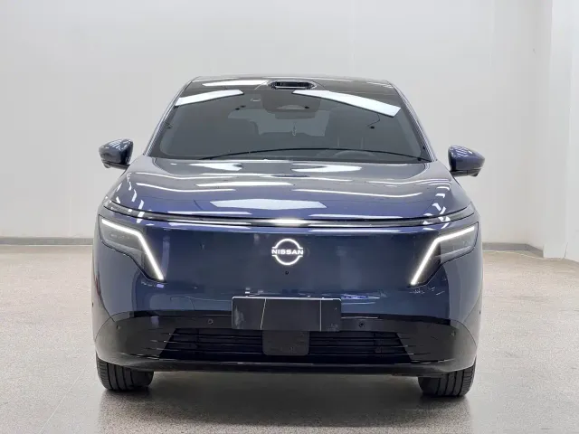Nissan NX8 — Фото автомобиля 2