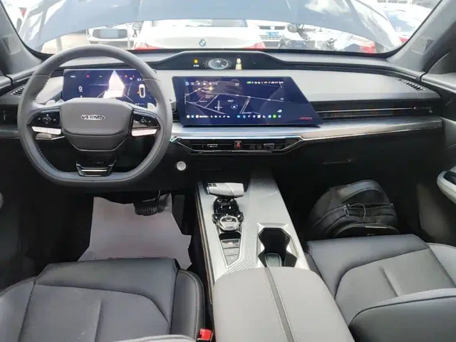 Changan Z6 — Фото автомобиля 9