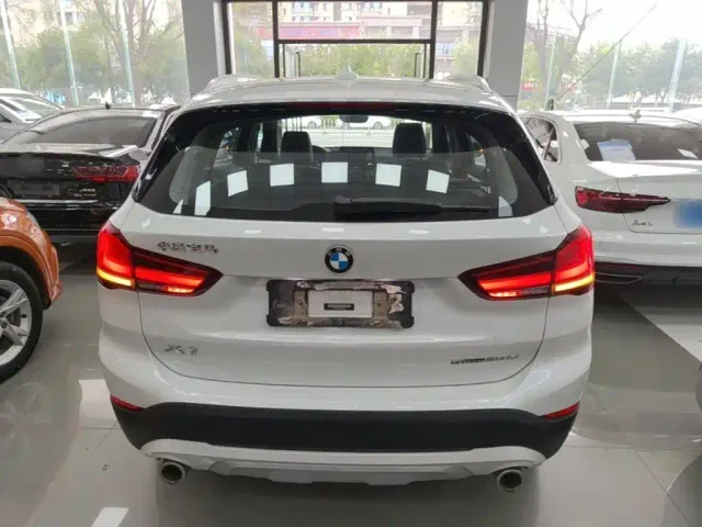BMW X1 — Фото автомобиля 5