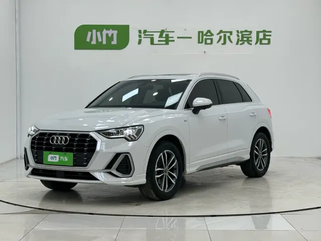 Фотография автомобиля — Audi Q3