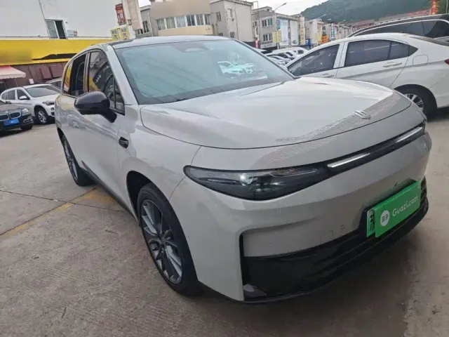 Leapmotor C10 — Фото автомобиля 3