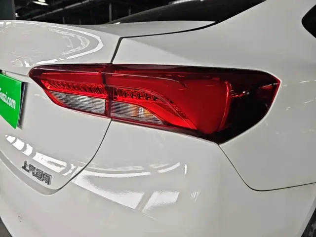 Buick Verano — Фото автомобиля 7