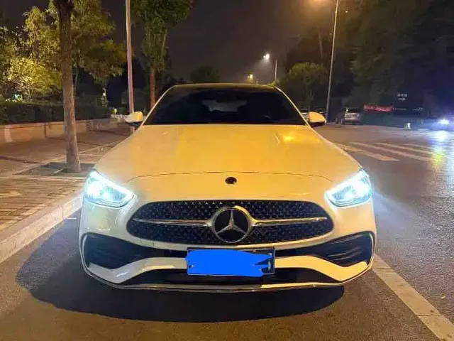 Mercedes-Benz C-Class — Фото автомобиля 2
