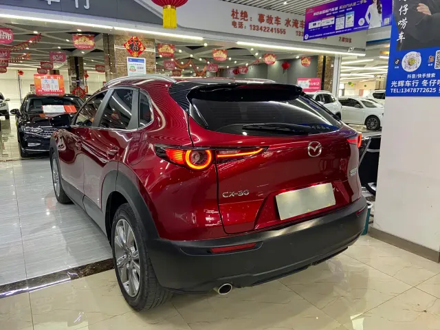 Mazda CX-30 — Фото автомобиля 4