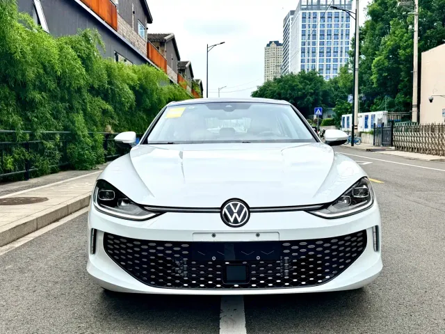Volkswagen Lamando — Фото автомобиля 3