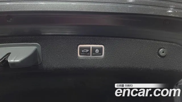 Genesis G90 Бензин 3.5 турбо AWD — Фото автомобиля 19