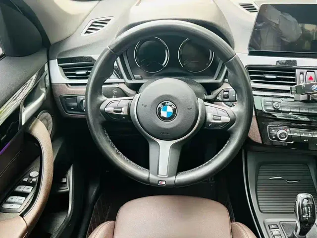 BMW X1 — Фото автомобиля 9