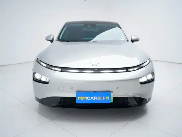Xpeng P7 — Фото автомобиля 15
