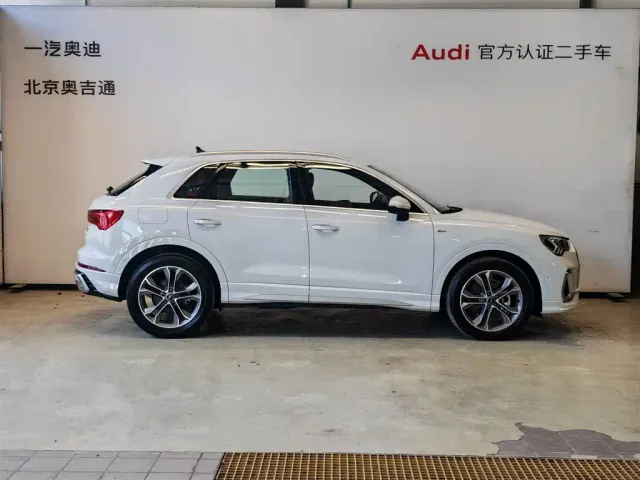 Audi Q3 — Фото автомобиля 5