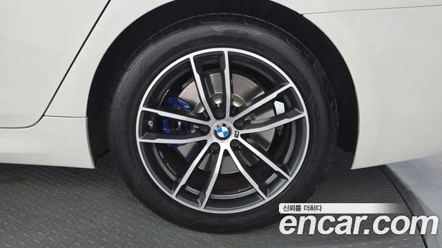 BMW 5-Series 5 серия (G30) 523d M Sport — Фото автомобиля 20
