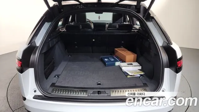 Land Rover Range Rover Velar Range Rover Velar 3.0 P400 Dynamic HSE — Фото автомобиля 20