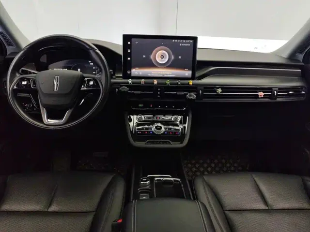 Lincoln Corsair — Фото автомобиля 12