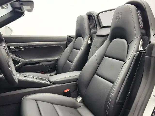 Porsche 718 — Фото автомобиля 14