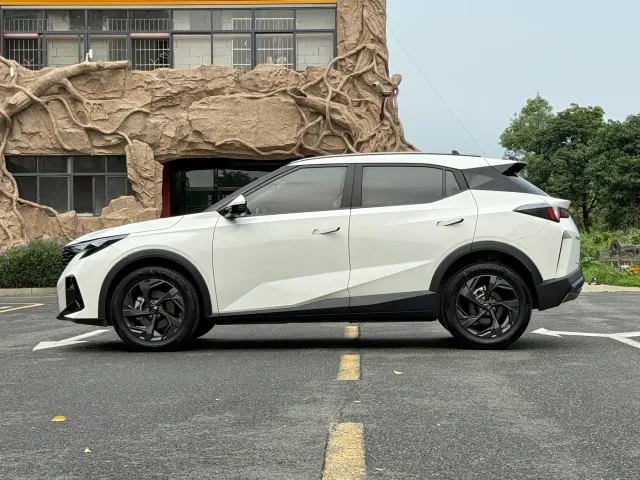 GAC Trumpchi GS3 — Фото автомобиля 3