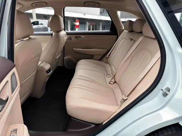 Shangjie SUV — Фото автомобиля 8