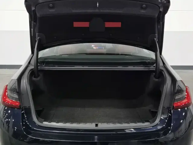 BMW i3 — Фото автомобиля 16