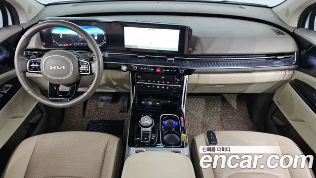 Kia Carnival Generation 4 — Фото автомобиля 10