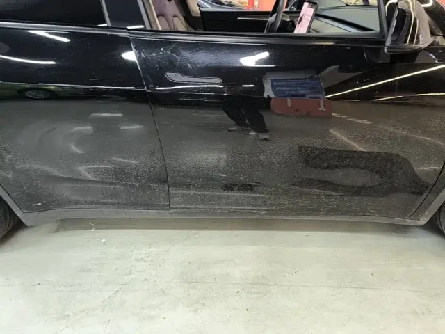 Tesla Model Y 2022 Long Range AWD — Фото автомобиля 16