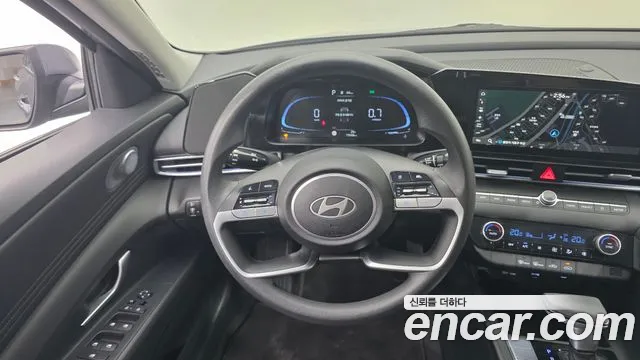Hyundai Avante CN7 — Фото автомобиля 13