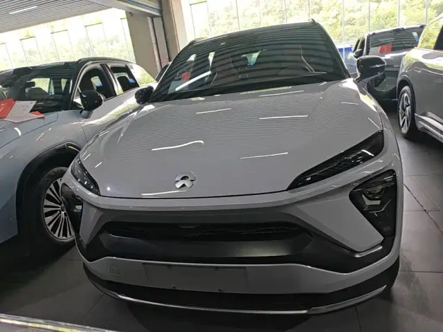 Nio ES6 — Фото автомобиля 2