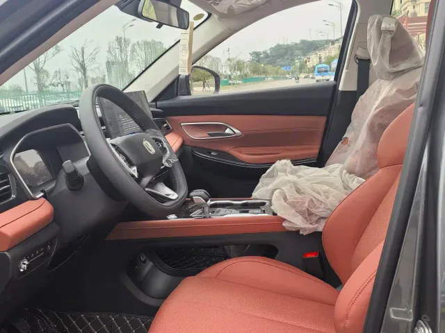 Changan CS75 — Фото автомобиля 8